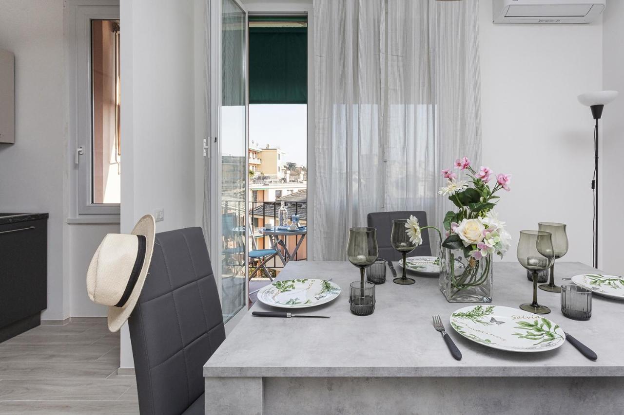 Contemporary Apartment In Sturla By Wonderful Italy 제노바 외부 사진