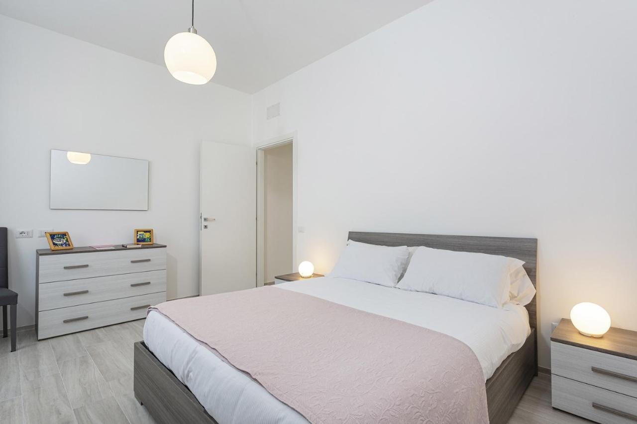 Contemporary Apartment In Sturla By Wonderful Italy 제노바 외부 사진