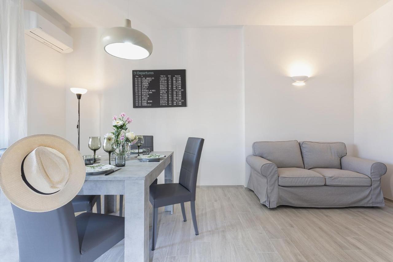 Contemporary Apartment In Sturla By Wonderful Italy 제노바 외부 사진