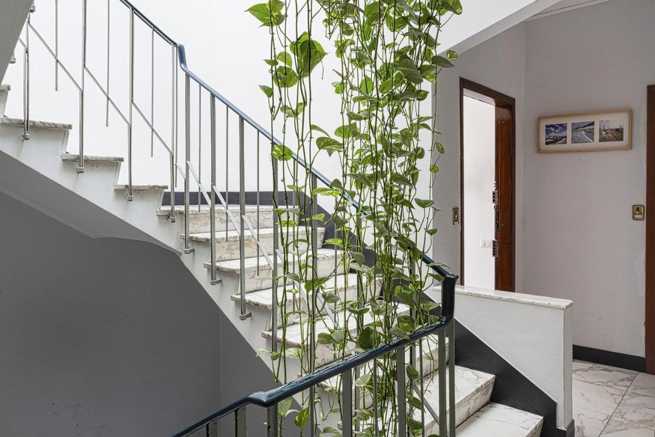 Contemporary Apartment In Sturla By Wonderful Italy 제노바 외부 사진